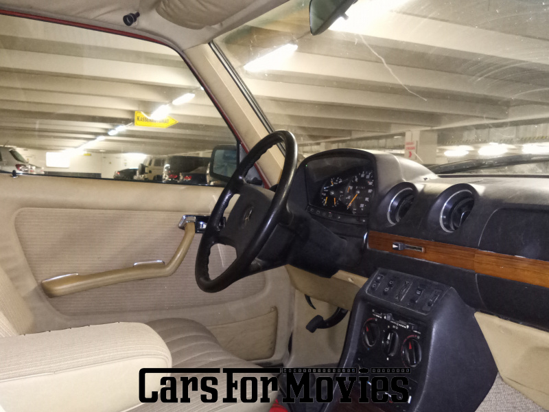 CarsForMovies | Mercedes Benz 230 TE 1982 Deutschland Orange Beige Zivilfahrzeug Kombi Berlin 6891 Dachgepäckträger